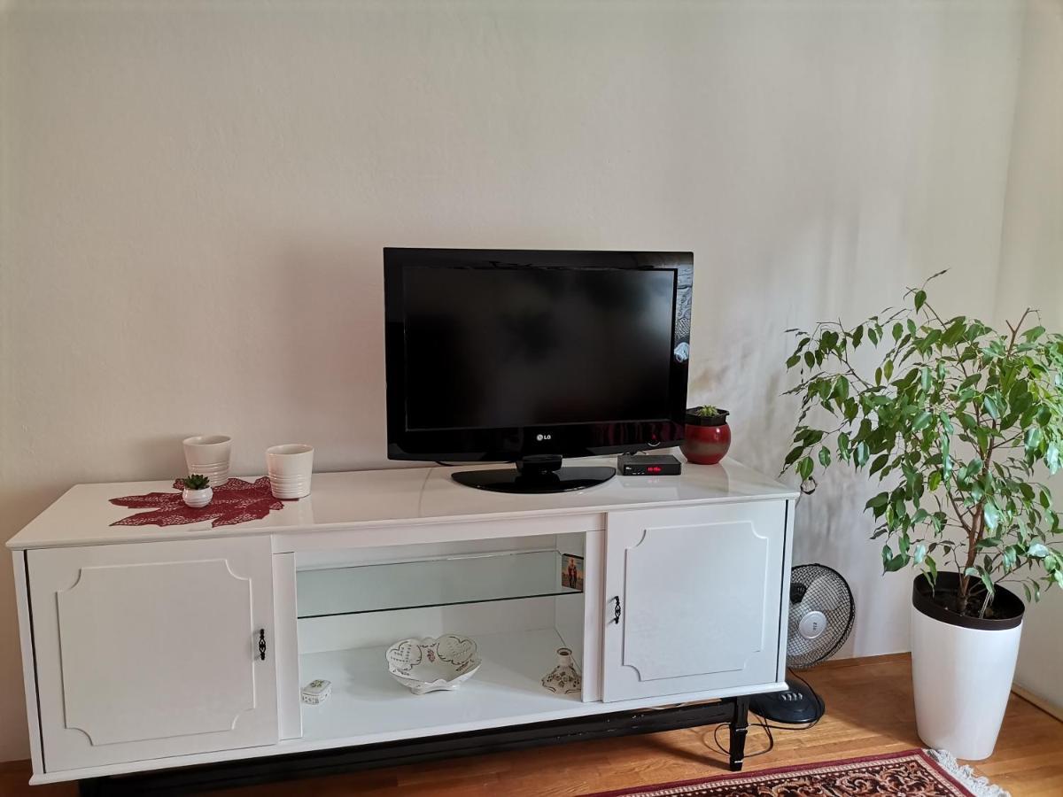 Kelizual Appartement Gornji Milanovac Buitenkant foto